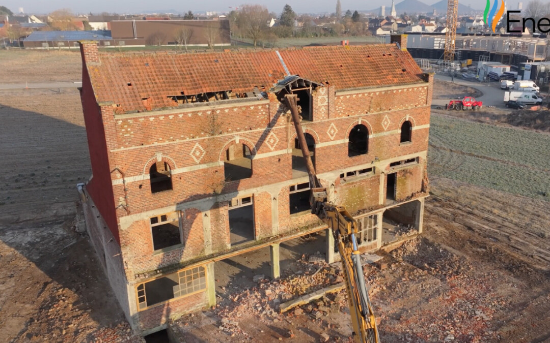 Deconstruction of a former brewery in Liévin